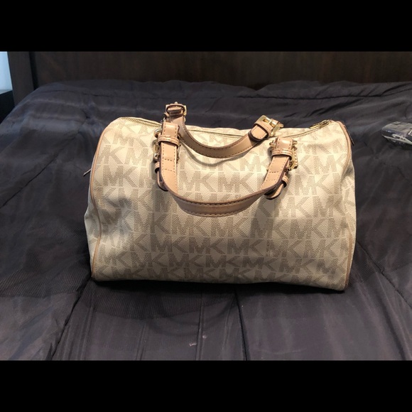 Michael Kors Grayson large purse - Picture 2 of 5